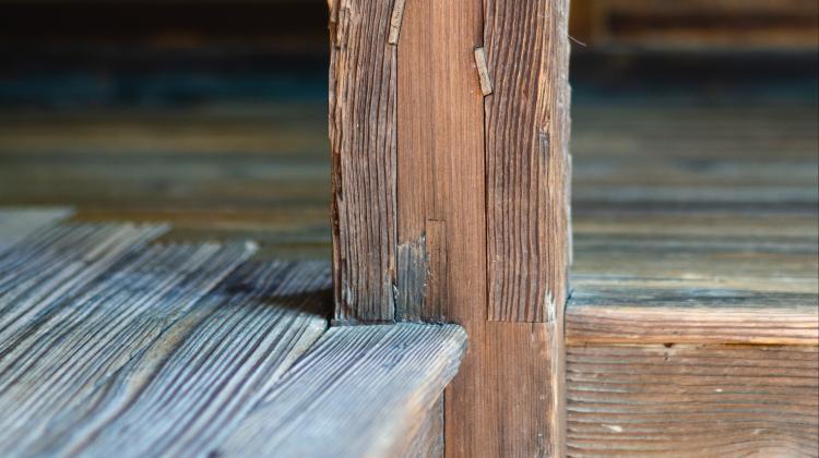 Photo of detail of a traditional Japanese teahouse at Uraku-en.